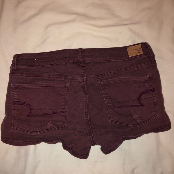 Maroon AEO shorts. - Picture 2 of 2